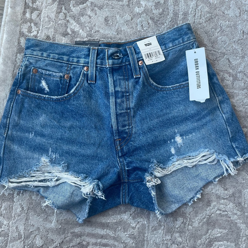 Levi’s 501 Shorts size 26